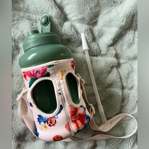 Brand New Hydrojug with Floral Sleeve and Straw